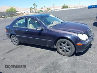 2003 Mercedes-Benz C 240 z VIN WDBRF61J43E010505, wystawiony jako IAAI lot #42353033 z przebiegiem Nie podano mil oraz . Historia ofert i sprzedaży dostępna na DreamBid. Obrazek 12.