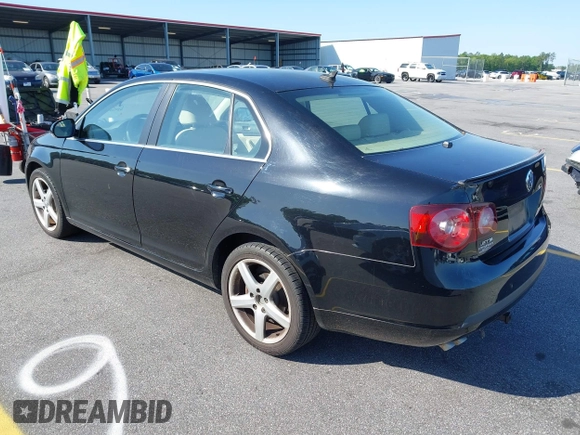 2010 Volkswagen Jetta TDI with VIN 3VWRL7AJ8AM039834, listed as a IAAI auction lot 42029281 with 155,883 mi miles and . Bid and sale history available at DreamBid. Image 3.