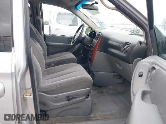 2007 Chrysler Town & Country with VIN 2A4GP44R27R191148, listed as a IAAI auction lot 42171218 with 150,670 mi miles and . Bid and sale history available at DreamBid. Image 5.