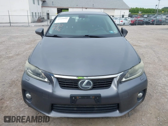 2012 Lexus CT 200h z VIN JTHKD5BH1C2063001, wystawiony jako IAAI lot #42329916 z przebiegiem 123 097 mil mil oraz . Historia ofert i sprzedaży dostępna na DreamBid. Obrazek 6.