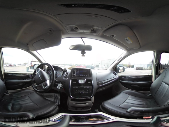 2016 Chrysler Town & Country Touring with VIN 2C4RC1BG3GR187720, listed as a IAAI auction lot 42088954 with 122,127 mi miles. Bid and sale history available at carsss.com. Image 18.