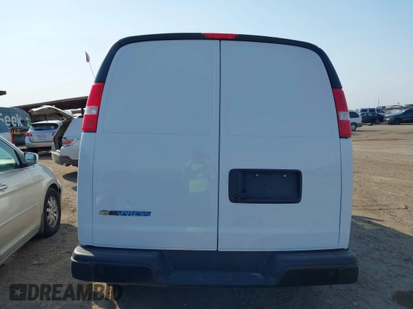 2024 Chevrolet Express Cargo with VIN 1GCWGAFP5R1282188, listed as a IAAI auction lot 42706483 with 10,116 mi miles and . Bid and sale history available at DreamBid. Image 17.