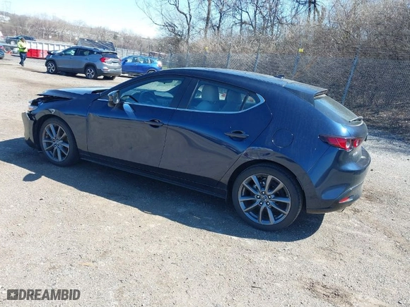 2019 Mazda Mazda3 Hatchback w/Preferred Pkg with VIN JM1BPAMM7K1116543, listed as a IAAI auction lot 41842694 with NaN miles. Bid and sale history available at carsss.com. Image 3.