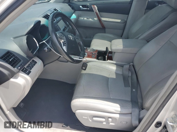 2012 Toyota Highlander Limited z VIN 5TDYK3EHXCS053674, wystawiony jako Copart lot #61424105 z przebiegiem 291 856 mil mil oraz Szkoda całkowita • Salvage title. Historia ofert i sprzedaży dostępna na DreamBid. Obrazek 7.