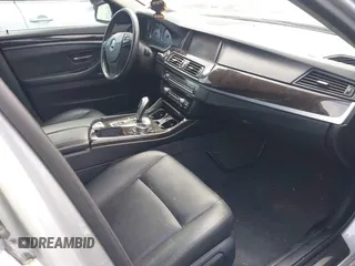 2014 BMW 5 Series 528i xDrive z VIN WBA5A7C51ED619786, wystawiony jako IAAI lot #42699350 z przebiegiem 101 872 mil mil oraz . Historia ofert i sprzedaży dostępna na DreamBid. Obrazek 5.
