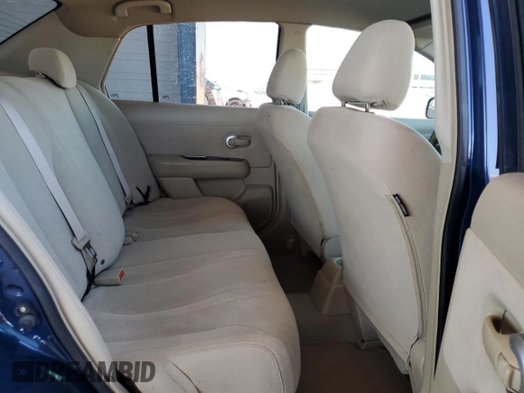 2009 Nissan Versa S z VIN 3N1BC11E89L399629, wystawiony jako Copart lot #57353335 z przebiegiem 169 245 mil mil oraz Szkoda całkowita • Salvage title. Historia ofert i sprzedaży dostępna na DreamBid. Obrazek 10.