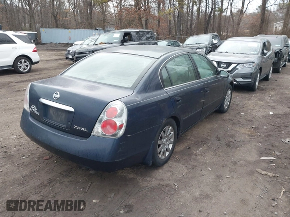 2006 Nissan Altima 2.5 with VIN 1N4AL11D06N347235, listed as a IAAI auction lot 41672148 with 141,667 mi miles. Bid and sale history available at carsss.com. Image 4.