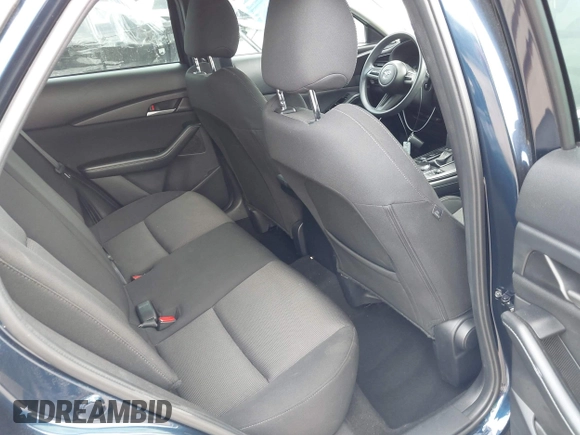 2021 Mazda CX-30 S with VIN 3MVDMAAL4MM302042, listed as a IAAI auction lot 42288275 with 39,821 mi miles and . Bid and sale history available at DreamBid. Image 8.