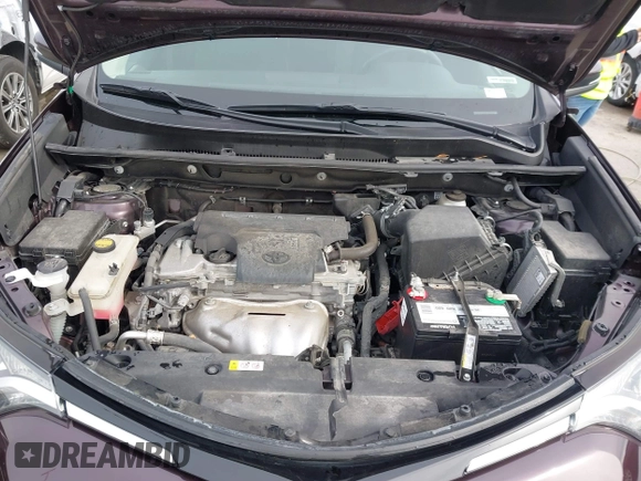 2018 Toyota RAV4 XLE with VIN 2T3RFREV6JW857693, listed as a IAAI auction lot 41541902 with 62,415 mi miles. Bid and sale history available at carsss.com. Image 10.