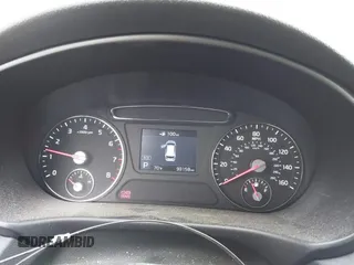 2019 Kia Sorento L z VIN 5XYPG4A39KG584941, wystawiony jako IAAI lot #42236774 z przebiegiem 93 158 mil mil oraz . Historia ofert i sprzedaży dostępna na DreamBid. Obrazek 7.
