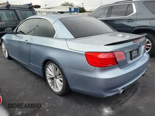 2011 BMW 3 Series 335i с VIN WBADX7C5XBE242018, выставлен на аукционе IAAI как лот 42448371 с пробегом 69 043 миль миль и . История ставок и продаж доступна на DreamBid. Изображение 3.