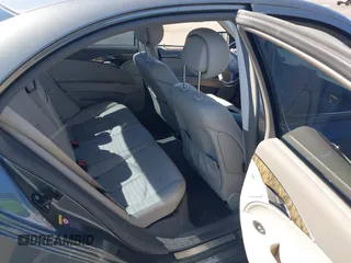 2008 Mercedes-Benz E-Class Luxury 3.5L with VIN WDBUF56X18B228816, listed as a IAAI auction lot 41839315 with 148,521 mi miles. Bid and sale history available at carsss.com. Image 8.