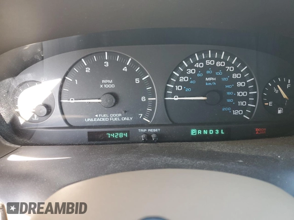 2000 Chrysler Town & Country LXi with VIN 1C4GP54L7YB519803, listed as a Copart auction lot 41532045 with 74,284 mi miles and Clean Title. Bid and sale history available at carsss.com. Image 9.