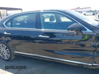 2014 Lexus LS 460 L с VIN JTHGL5EFXE5051451, выставлен на аукционе IAAI как лот 42043182 с пробегом 106 409 миль миль и . История ставок и продаж доступна на DreamBid. Изображение 13.