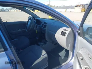 2004 Kia Rio with VIN KNADC165546190976, listed as a IAAI auction lot 41412051 with 186,378 mi miles. Bid and sale history available at carsss.com. Image 5.