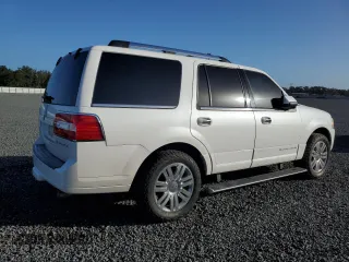 2011 Lincoln Navigator z VIN 5LMJJ2H52BEJ01696, wystawiony jako Copart lot #78605964 z przebiegiem 191 385 mil mil oraz Szkoda całkowita • Salvage title. Historia ofert i sprzedaży dostępna na DreamBid. Obrazek 3.