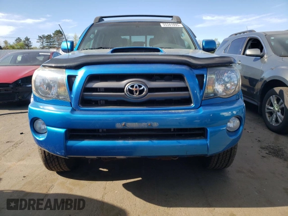 2009 Toyota Tacoma z VIN 3TMMU52N29M010275, wystawiony jako Copart lot #55341095 z przebiegiem 85 319 mil mil oraz Czysty tytuł • Clean title. Historia ofert i sprzedaży dostępna na DreamBid. Obrazek 5.