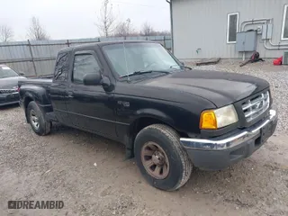 2002 Ford Ranger XL with VIN 1FTYR14V02PB29354, listed as a IAAI auction lot 41692895 with 195,327 mi miles. Bid and sale history available at carsss.com. Image 1.