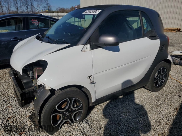 2019 Smart fortwo Pure z VIN WMEFJ9BA4KK386190, wystawiony jako Copart lot #85565094 z przebiegiem 15 531 mil mil oraz Szkody całkowita. Historia ofert i sprzedaży dostępna na DreamBid. Obrazek 1.