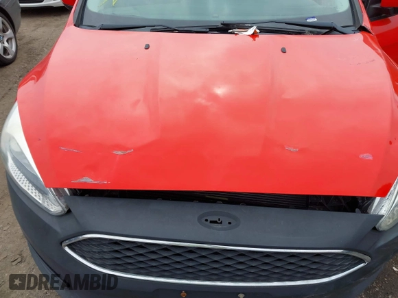 2015 Ford Focus SE with VIN 1FADP3K2XFL223205, listed as a IAAI auction lot 41896693 with 999,999 mi miles. Bid and sale history available at carsss.com. Image 10.