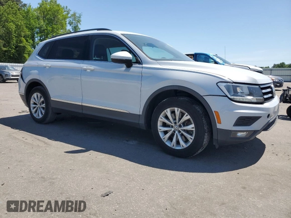 2018 Volkswagen Tiguan SEL z VIN 3VV3B7AX0JM022382, wystawiony jako Copart lot #54909245 z przebiegiem 119 714 mil mil oraz Szkoda całkowita • Salvage title. Historia ofert i sprzedaży dostępna na DreamBid. Obrazek 4.