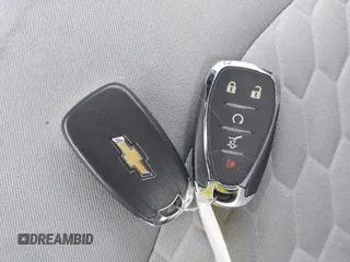 2021 Chevrolet Equinox LS z VIN 3GNAXSEV6MS134338, wystawiony jako IAAI lot #42184392 z przebiegiem 59 450 mil mil oraz . Historia ofert i sprzedaży dostępna na DreamBid. Obrazek 11.