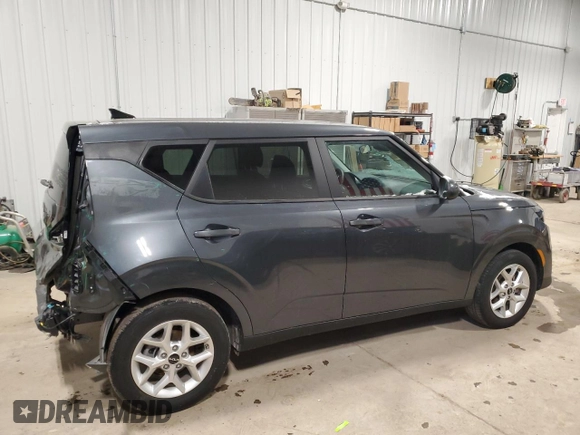 2023 Kia Soul S with VIN KNDJ23AU6P7878163, listed as a Copart auction lot 87233114 with 11,572 mi miles and Salvage Title. Bid and sale history available at carsss.com. Image 3.