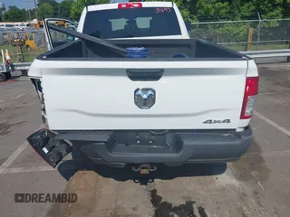 2019 Ram 2500 Tradesman with VIN 3C6UR5CJ6KG556859, listed as a IAAI auction lot 42406339 with 110,789 mi miles and . Bid and sale history available at DreamBid. Image 16.