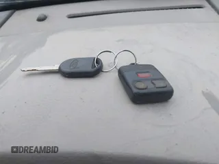 2006 Ford F-150 XL с VIN 1FTPX12V96KD07107, выставлен на аукционе IAAI как лот 42419572 с пробегом 220 027 миль миль и . История ставок и продаж доступна на DreamBid. Изображение 11.