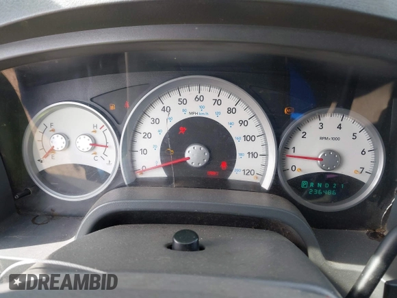 2006 Dodge Dakota SLT with VIN 1D7HE48K96S556831, listed as a IAAI auction lot 41681544 with 236,486 mi miles. Bid and sale history available at carsss.com. Image 7.