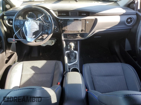 2019 Toyota Corolla L z VIN 2T1BURHE1KC198906, wystawiony jako Copart lot #87813125 z przebiegiem Nie podano mil oraz Nie do naprawy • Non repairable. Historia ofert i sprzedaży dostępna na DreamBid. Obrazek 8.