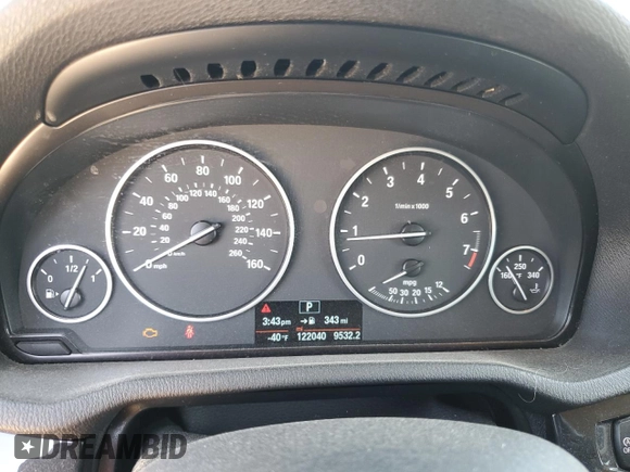 2014 BMW X3 xDrive28i with VIN 5UXWX9C56E0D37539, listed as a Copart auction lot 52455925 with 122,040 mi miles and Salvage Title. Bid and sale history available at DreamBid. Image 9.