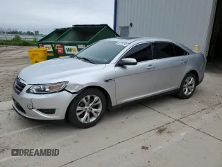 2010 Ford Taurus SHO with VIN 1FAHP2KT4AG114213, listed as a Copart auction lot 62375235 with 212,545 mi miles and Clean title. Bid and sale history available at DreamBid. Image 1.