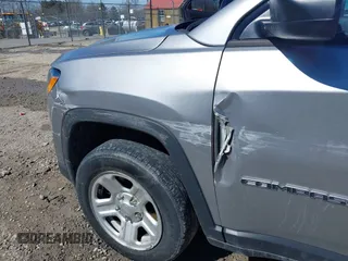 2018 Jeep Compass Sport with VIN 3C4NJDAB8JT191603, listed as a IAAI auction lot 41674308 with 107,291 mi miles and . Bid and sale history available at DreamBid. Image 6.
