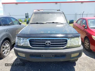 2001 Toyota Land Cruiser z VIN JTEHT05J612006883, wystawiony jako IAAI lot #42351679 z przebiegiem 177 690 mil mil oraz . Historia ofert i sprzedaży dostępna na DreamBid. Obrazek 13.