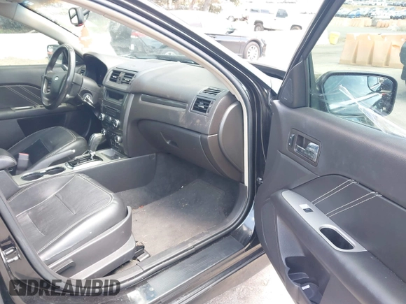 2011 Ford Fusion SPORT with VIN 3FAHP0KC0BR155730, listed as a IAAI auction lot 41926014 with 183,390 mi miles. Bid and sale history available at carsss.com. Image 5.