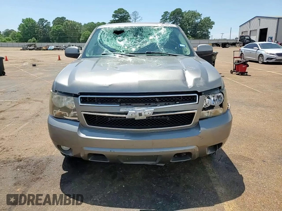 2008 Chevrolet Tahoe LTZ with VIN 1GNFC13J18R108007, listed as a Copart auction lot 58102505 with 270,847 mi miles and Clean title. Bid and sale history available at DreamBid. Image 14.