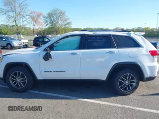 2017 Jeep Grand Cherokee Limited z VIN 1C4RJFBG4HC875464, wystawiony jako IAAI lot #42126545 z przebiegiem 93 436 mil mil oraz . Historia ofert i sprzedaży dostępna na DreamBid. Obrazek 14.