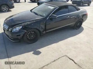 2013 Mercedes-Benz E-Class E 350 with VIN WDDKK5KF7DF208502, listed as a Copart auction lot 49519315 with 143,837 mi miles and Salvage Title. Bid and sale history available at carsss.com. Image 1.