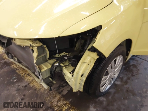 2017 Honda Fit LX with VIN JHMGK5H51HS019564, listed as a IAAI auction lot 41166197 with 58,438 mi miles. Bid and sale history available at carsss.com. Image 21.