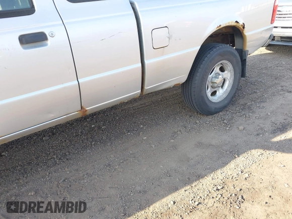 2005 Ford Ranger XL with VIN 1FTYR15E25PA49749, listed as a IAAI auction lot 42107670 with 180,832 mi miles. Bid and sale history available at carsss.com. Image 6.