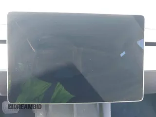 2023 Tesla Model 3 z VIN 5YJ3E1EA0PF608506, wystawiony jako IAAI lot #41748862 z przebiegiem 15 mil mil oraz . Historia ofert i sprzedaży dostępna na DreamBid. Obrazek 15.