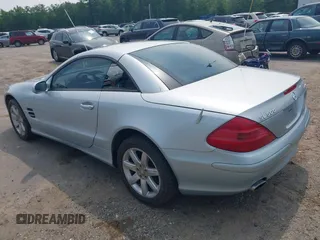 2003 Mercedes-Benz SL 500 z VIN WDBSK75F23F015432, wystawiony jako IAAI lot #42406628 z przebiegiem 97 140 mil mil oraz . Historia ofert i sprzedaży dostępna na DreamBid. Obrazek 3.