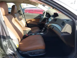 2019 Acura ILX w/Premium Pkg with VIN 19UDE2F74KA009785, listed as a IAAI auction lot 41712067 with 27,575 mi miles. Bid and sale history available at carsss.com. Image 5.