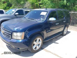 2007 Chevrolet Tahoe LT z VIN 1GNFC13J87R199940, wystawiony jako IAAI lot #42110497 z przebiegiem Nie podano mil oraz . Historia ofert i sprzedaży dostępna na DreamBid. Obrazek 2.
