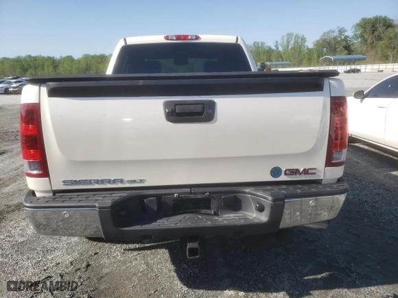 2013 GMC Sierra 1500 SLT with VIN 3GTP2WE70DG252706, listed as a Copart auction lot 52069795 with 145,677 mi miles and Salvage Title. Bid and sale history available at carsss.com. Image 6.