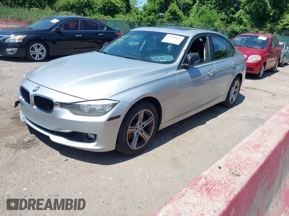 2014 BMW 3 Series 328i xDrive с VIN WBA3B5C59EP540972, выставлен на аукционе IAAI как лот 42411013 с пробегом 183 757 миль миль и . История ставок и продаж доступна на DreamBid. Изображение 18.