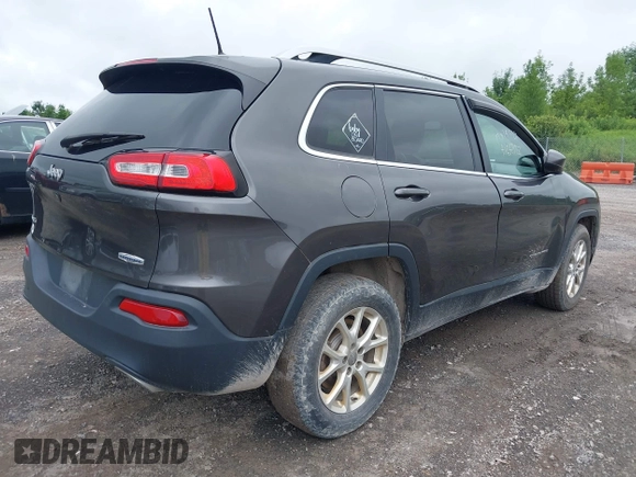 2016 Jeep Cherokee Latitude with VIN 1C4PJMCS3GW368342, listed as a IAAI auction lot 42693091 with 139,302 mi miles and . Bid and sale history available at DreamBid. Image 4.