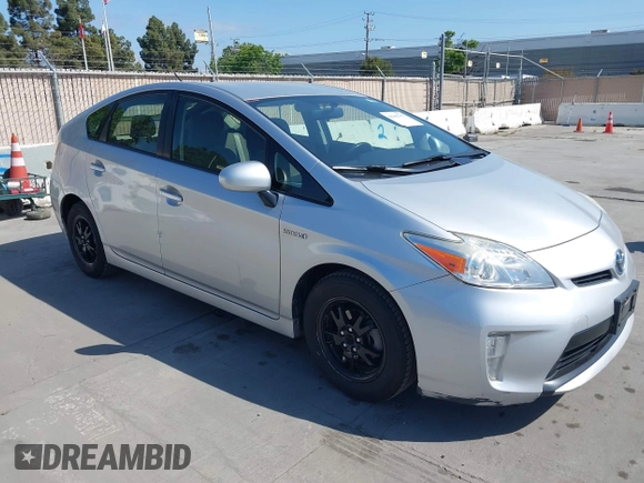 2014 Toyota Prius Four with VIN JTDKN3DU6E1822490, listed as a IAAI auction lot 42182797 with 192,338 mi miles. Bid and sale history available at carsss.com. Image 1.