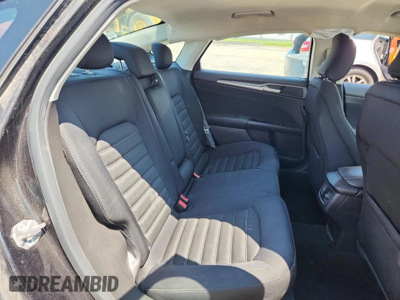 2015 Ford Fusion SE z VIN 3FA6P0H77FR298519, wystawiony jako Copart lot #61187465 z przebiegiem Nie podano mil oraz Nie do naprawy • Non repairable. Historia ofert i sprzedaży dostępna na DreamBid. Obrazek 10.
